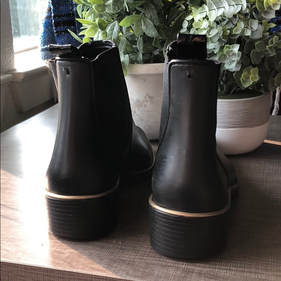 KATE SPADE Chelsea Black Gold Ankle Rain Boots - Picture 5 of 7